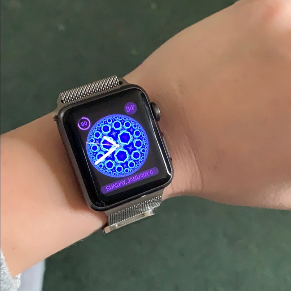 Apple Watch series 1 with Milanese band